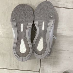 Aasics volleyball shoes